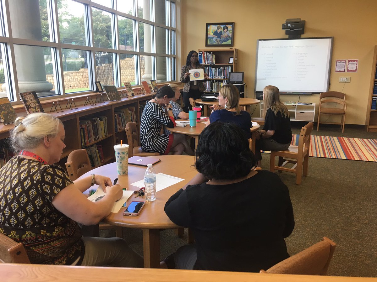 SarahCureton1's tweet photo. T-30 with @JanetAbron @clarkstontisd Aligning and utilizing our content &amp; language objectives. #jkr #increasingtherigor #highexpectations https://t.co/rvFw9ZJZ9v