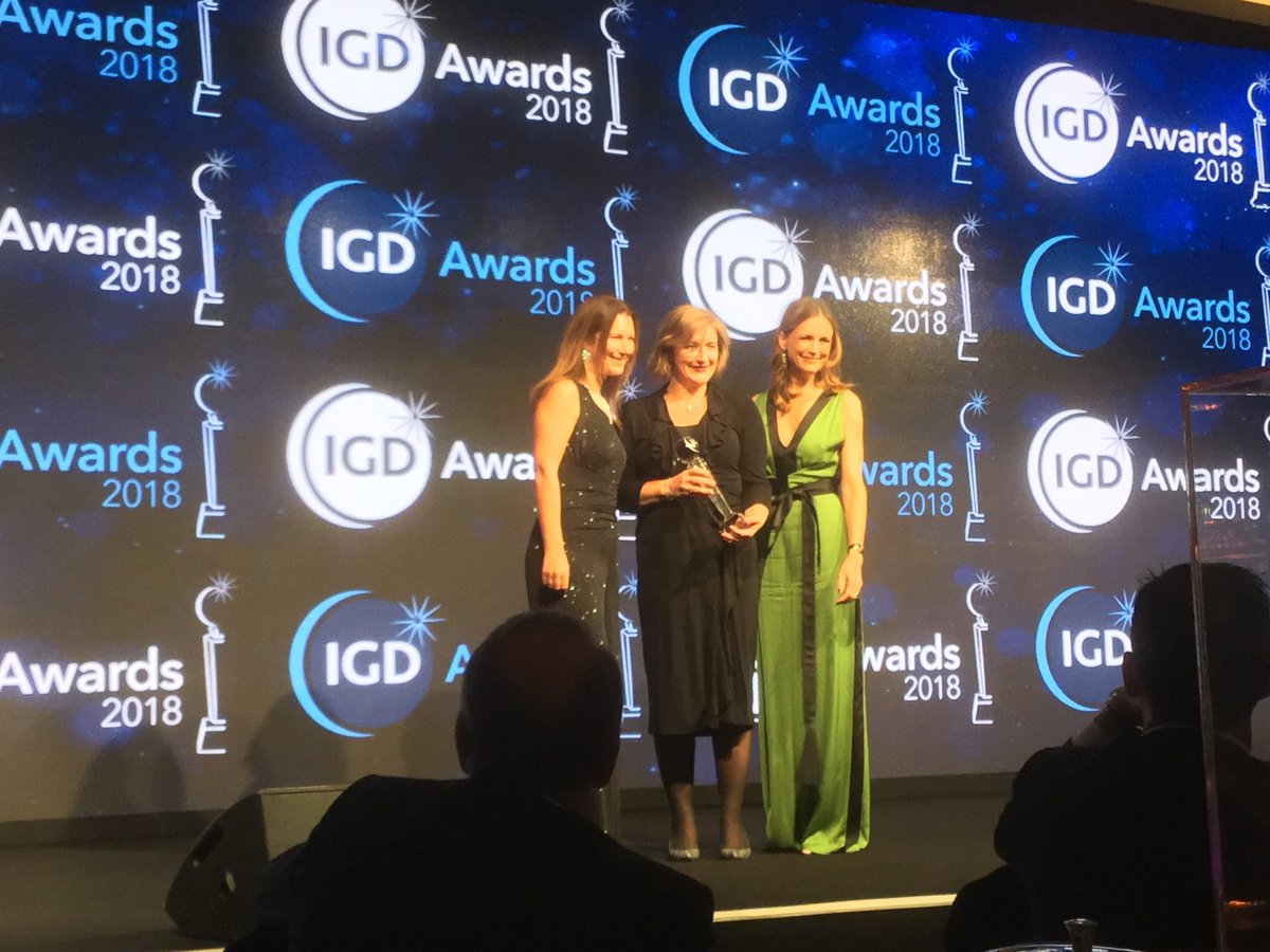 NickDowning100's tweet photo. #Hemafresh wins Store of the Year, sponsored by @McCurrachUK #igdawards @AlibabaGroup #alibaba #chinaretail @_JillRoss https://t.co/bJn4x2Bzws