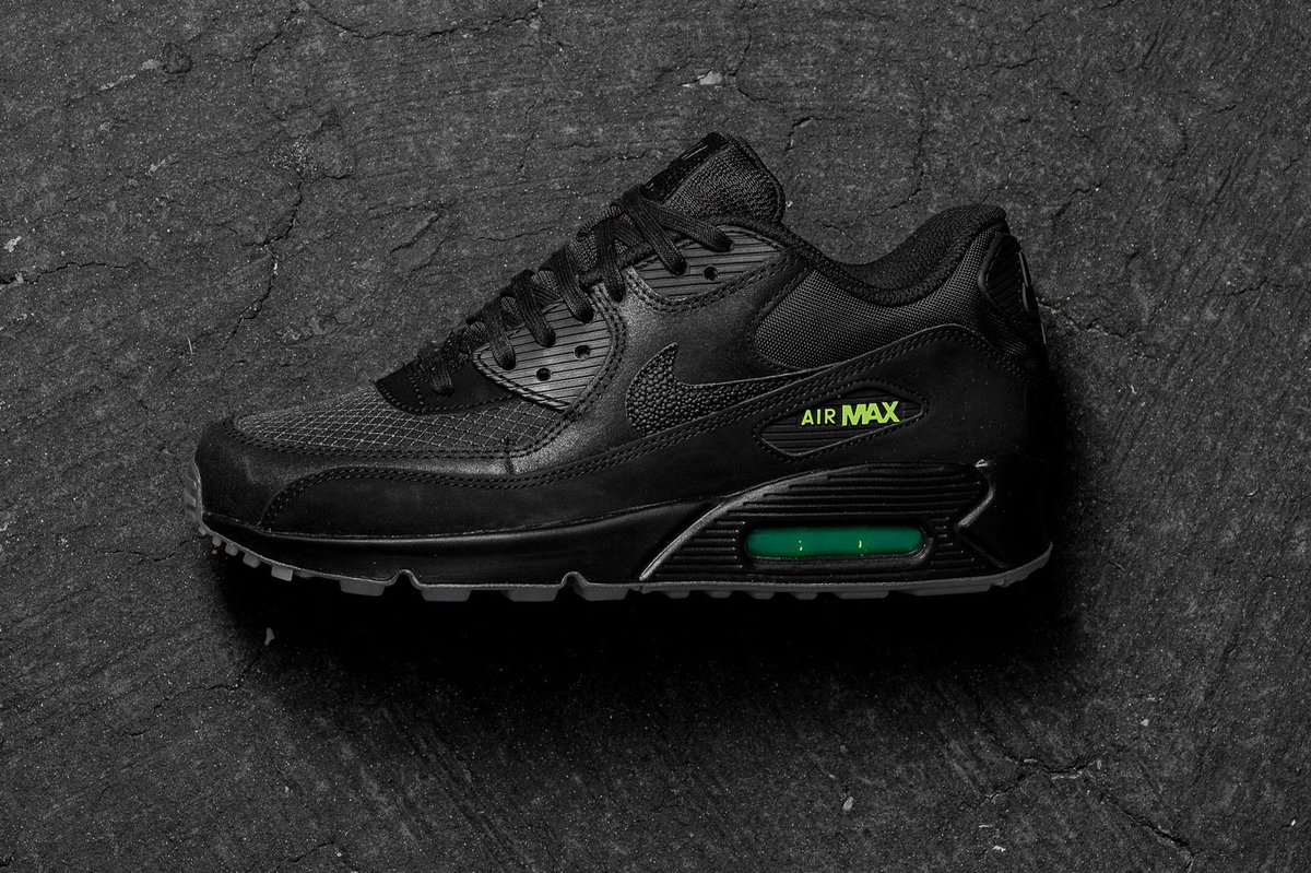 nike air max 90 night ops