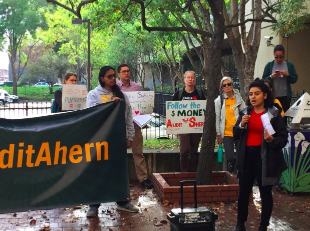 CausaJusta1's tweet image. When we&apos;re organizing to defend immigrants and to stop the separation of families, “We must keep our people safe from [jails and detention facilities], and safe when they are in them” - Cynthia @workingeastbay @ACUDIRCA #AuditAhern