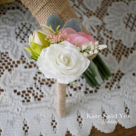 KateSaidYes's tweet photo. A rustic boutonniere for a fall bride!  Wedding boutonnieres by Kate Said Yes Weddings.

#groom #fallwedding #rusticwedding 
#weddingflowers #bride #bridetobe #weddingplanning #weddinginspiration #weddingday #weddingplanner #engaged #weddings #weddingideas #weddinginspo #kat… https://t.co/CTuNyavPYQ