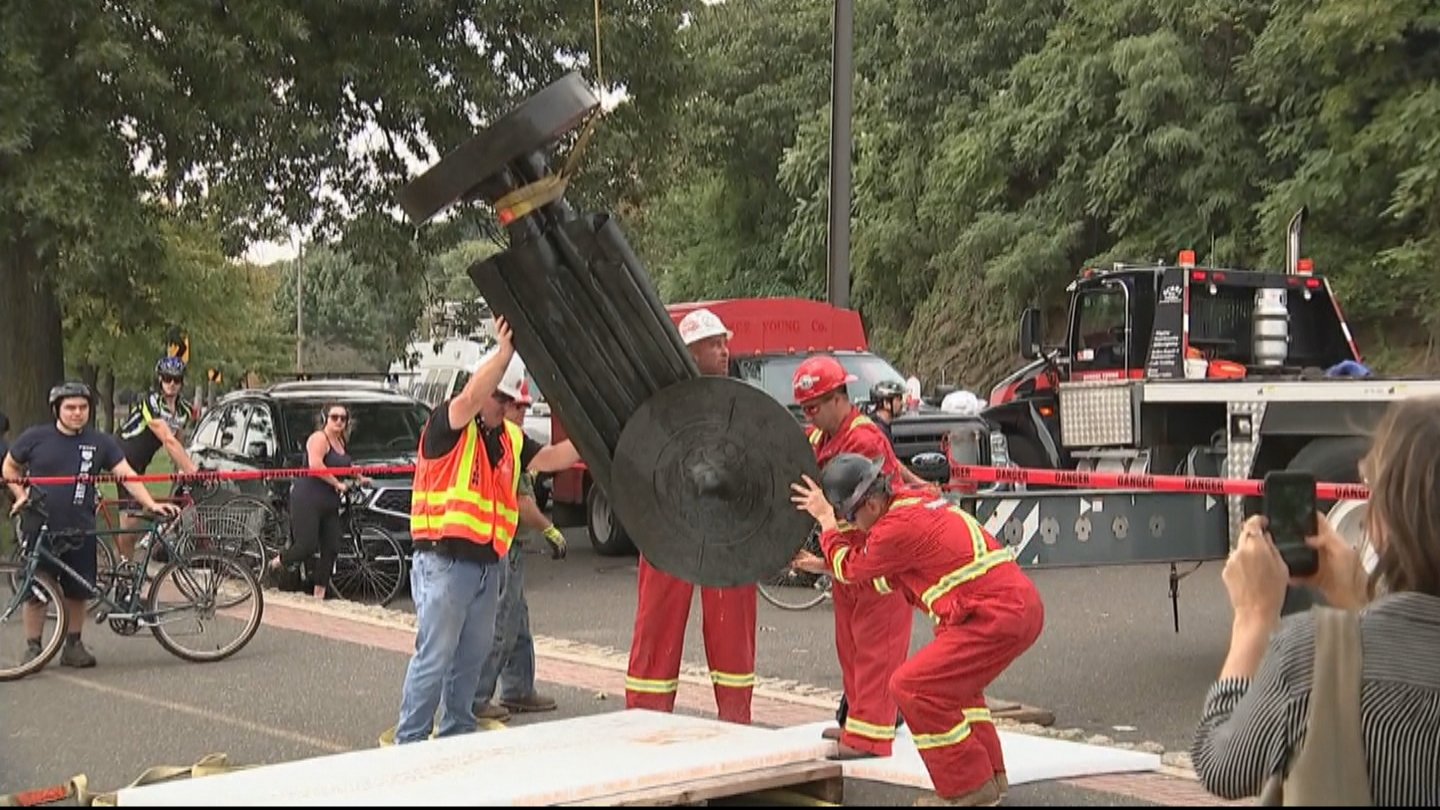 CBS Philly on Twitter "LATEST Crews remove 1,000pound Viking statue