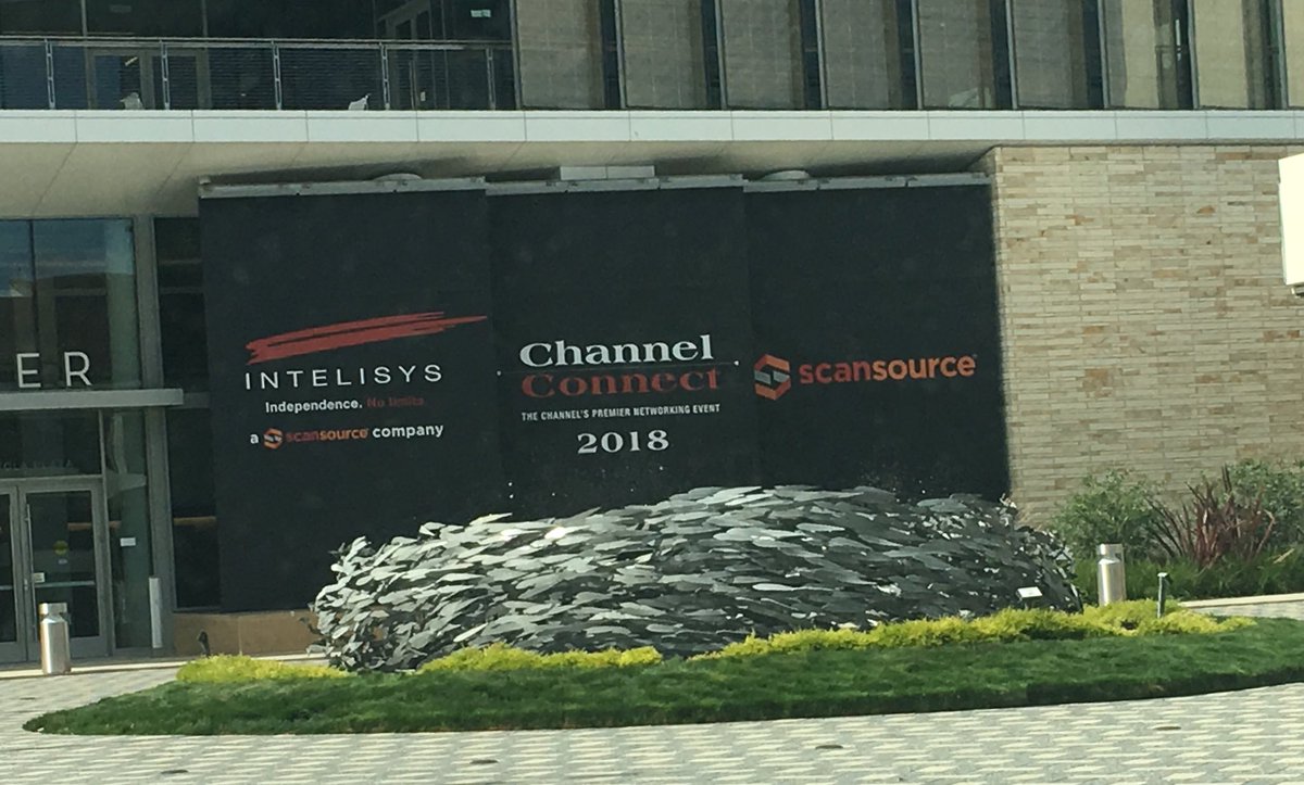 gizzelleakin's tweet image. We have arrived!!!!!! #channelconnect #drivetoconvergence
