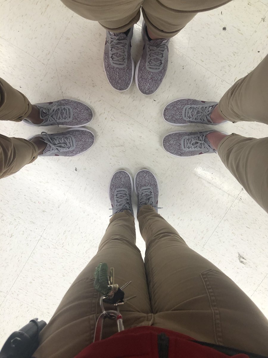 When all of the Squad shows up #TeamTarget #NoraSquad1848 #FQdidntrollherpants