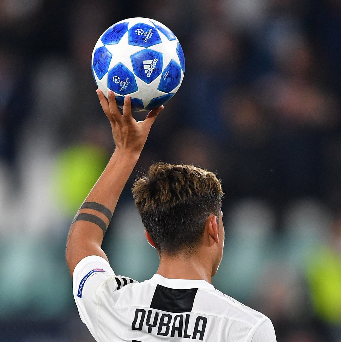ChampionsLeague's tweet image. Paulo Dybala ⚽️⚽️⚽️
Edin Džeko ⚽️⚽️⚽️

#UCL
