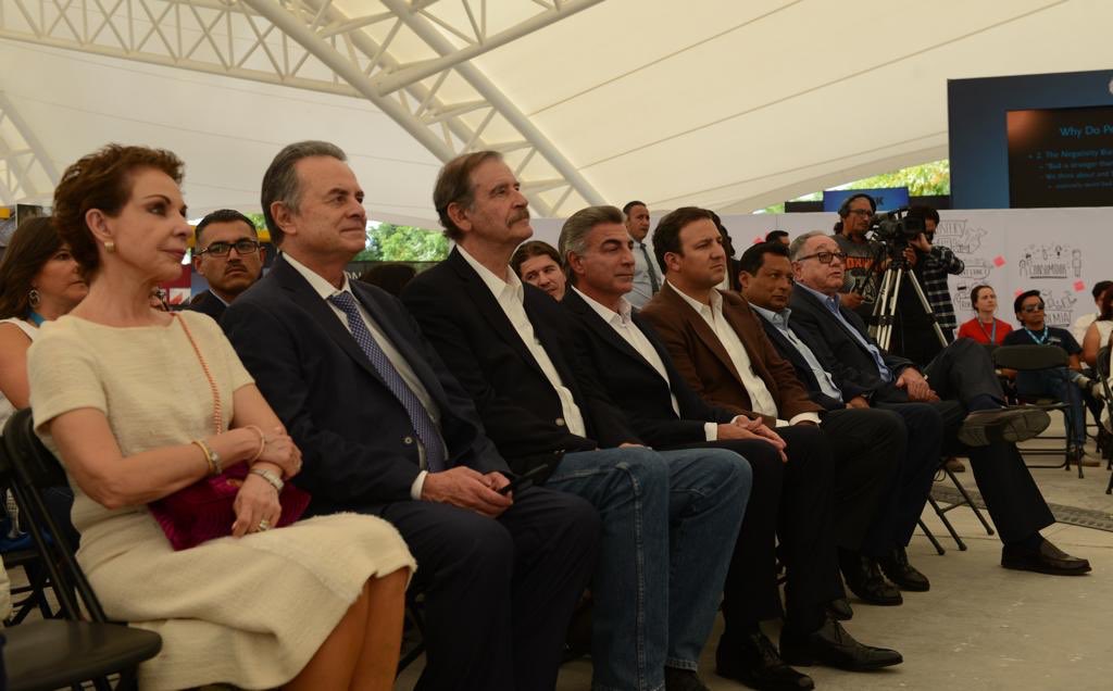 JoaquinColdwell's tweet photo. 👋🏻 Los saludo desde San Cristóbal, Guanajuato, donde participo en el @CITEKForum, congreso que reúne a líderes nacionales e internacionales para compartir experiencias que contribuyan al desarrollo y ejecución de proyectos multidisciplinarios. https://t.co/3SkkKqjmw4