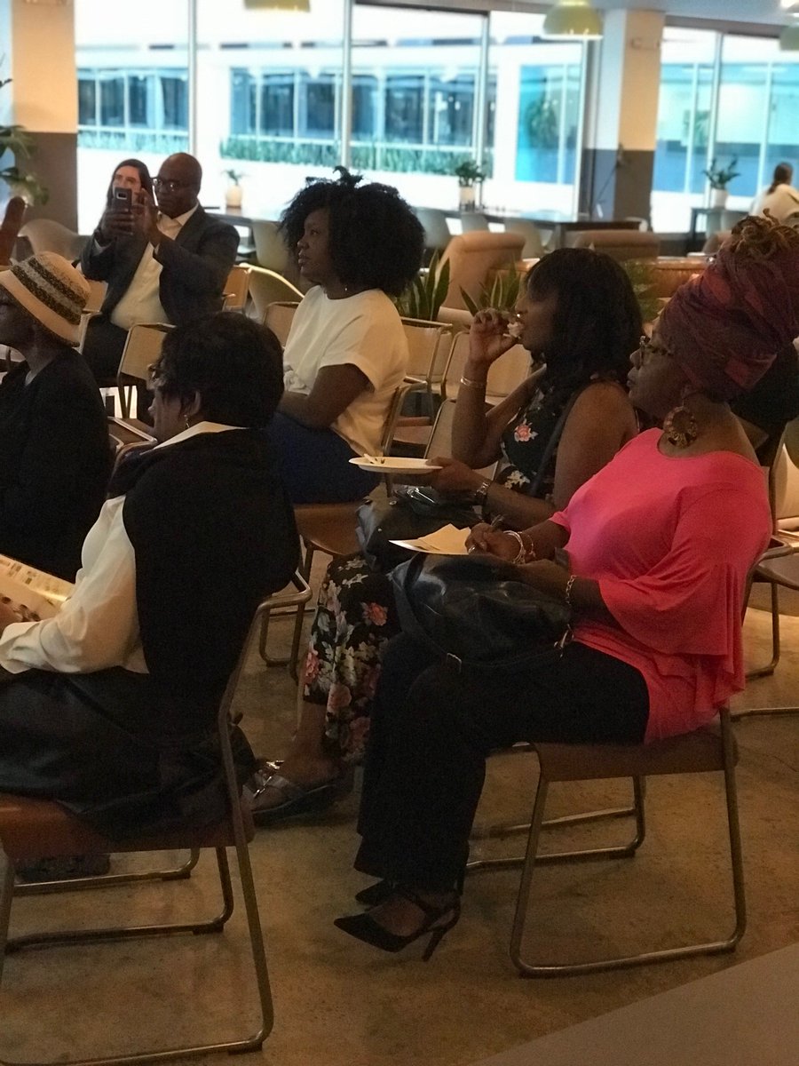 Photo Recap: The Scaling Your Business event was a remarkable program filled with invaluable insights. Featured discussions included promotional techniques, technical tools &amp; professional growth strategies for women in business. Thank you to our speakers &amp; everyone who attended!