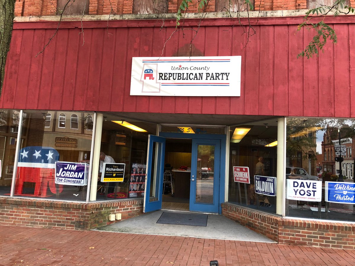 HoganJ0808's tweet photo. ⁦@UCRPOhio⁩ office is coming together. Look for us in downtown Marysville.  Thanks to everyone who has helped get our office opened and set up. Stop in to grab signs Mon-Fri 12p-6:30p and Sat 9a-2p. ⁦@UnionCoGOPWomen⁩ ⁦@UnionCountyYRs⁩ ⁦@ForSchmenk⁩ https://t.co/KtN2t1Qv3m