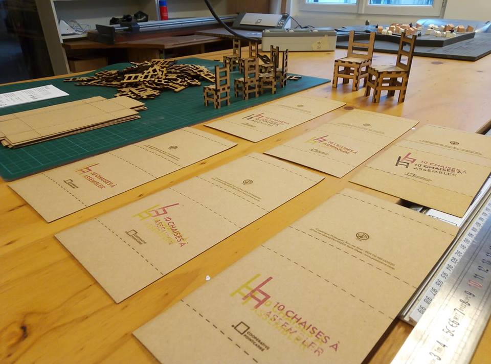 pointcarre_coop's tweet photo. Une première production de chaises miniatures à assembler pour la  boutique de @cooppointcarre ! Venez vite les découvrir et tenter votre construction. #madeinFrance #madeinseinesaintdenis #fablab #maker https://t.co/bzkxUxrICV