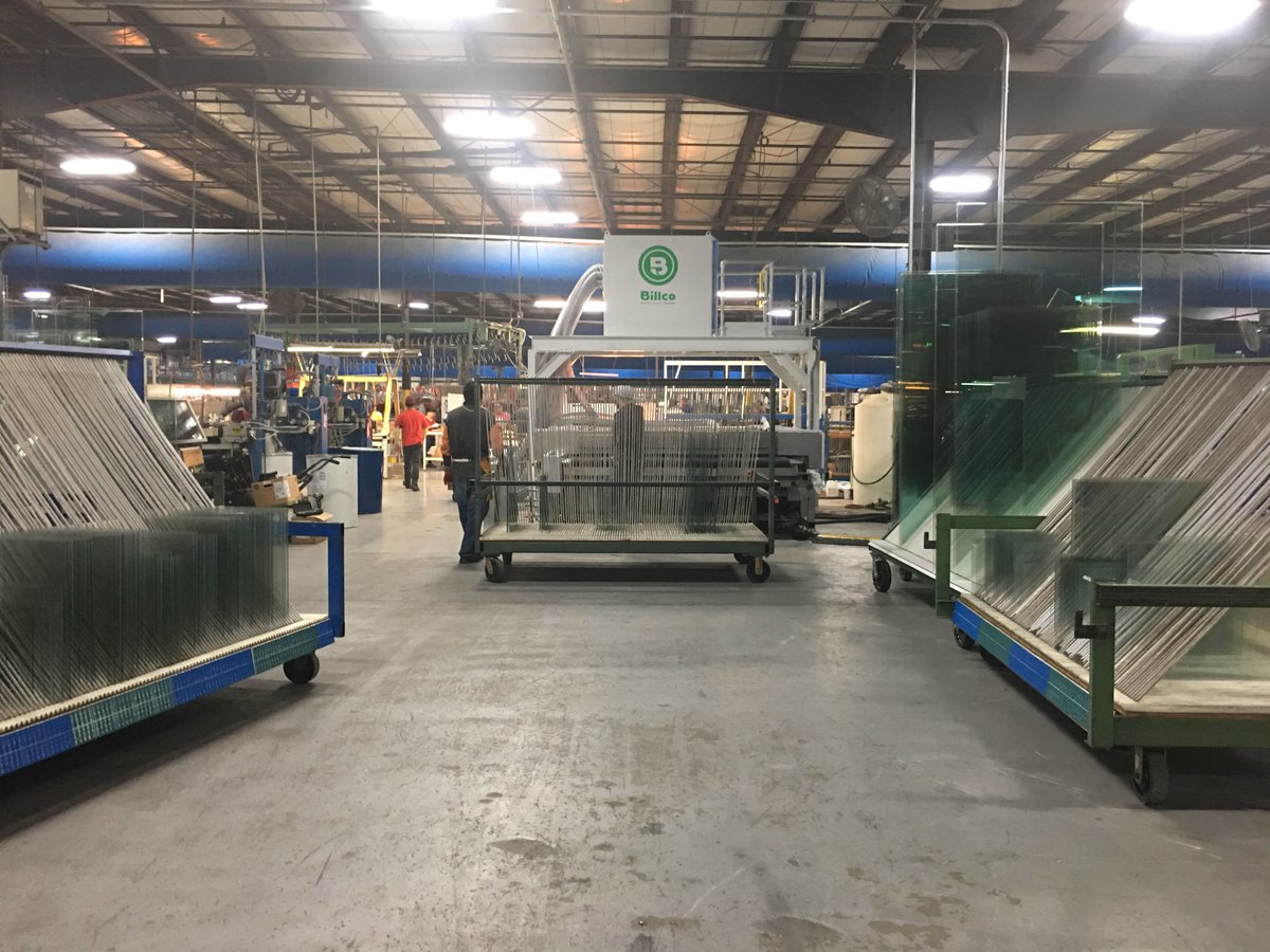 ViwincoWindows's tweet photo. Take a look at the newest additions to our manufacturing plant! Introducing our new washer by @BillcoMfg and our new oven by @GED_Marketing Not only will these impressive machines increase our production speed, but our quality consistency as well! #manufacturing https://t.co/wIT021gbbR