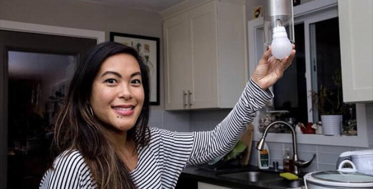 BROCTALK's tweet photo. #BROCTALK Join us in making a pledge to #SaveEnergy &amp; #SaveMoney by cutting energy waste for National #EnergyEfficiency Day on Oct. 5! https://t.co/ddsGViGVGw #EEDay2018 #BeWiseWeatherize #CallKelly (802) 665-1748 https://t.co/l80TJCDDfV