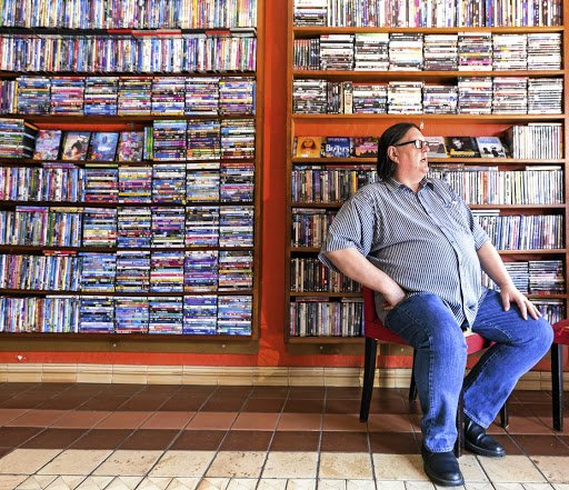 VideoStoreDay's tweet image. #videostoreday #diehardmedia #vivaphysicalmedia #shoplocal
businesslive.co.za/fm/life/movies…