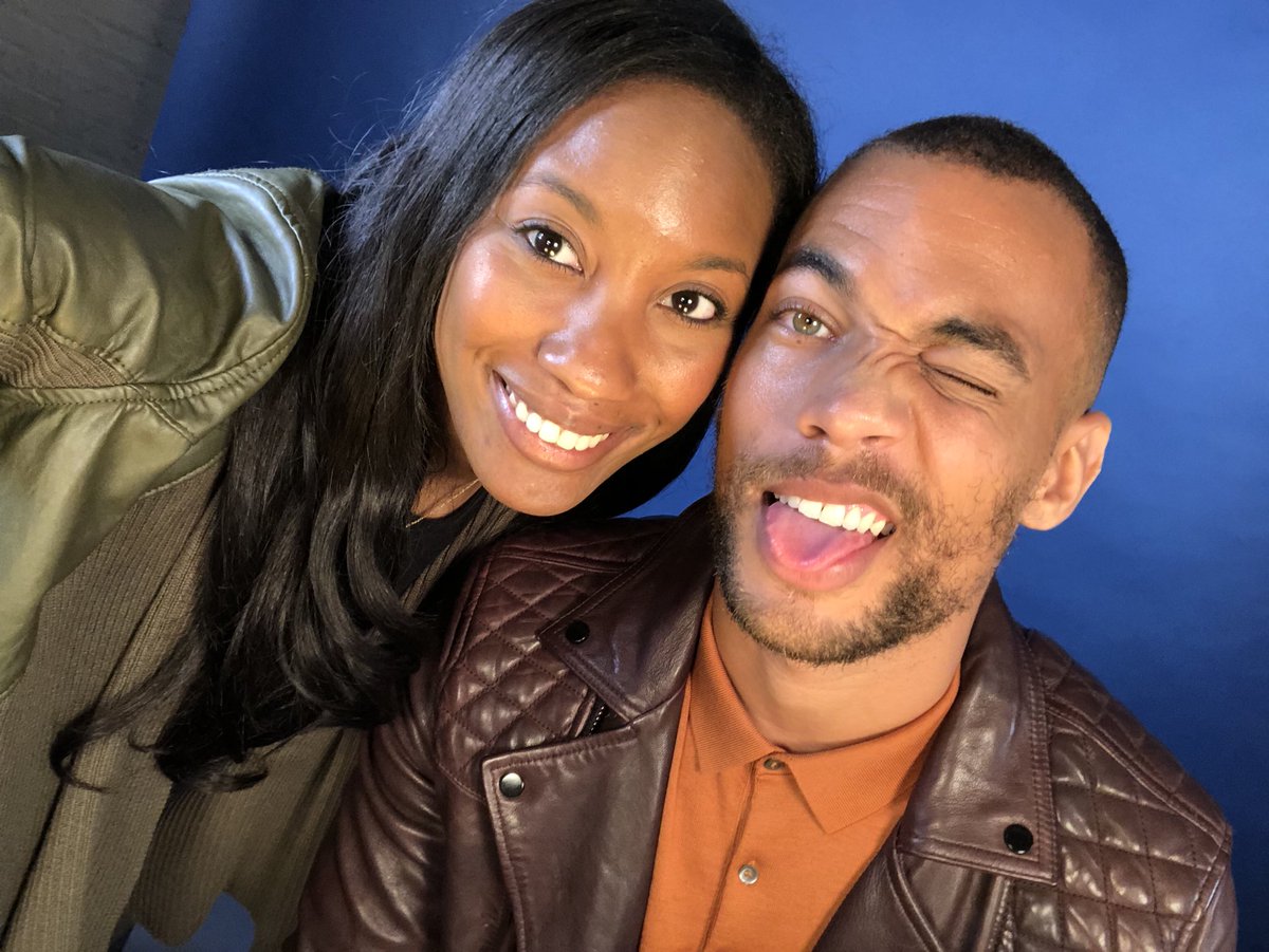 joimariewrites's tweet photo. When the leather jackets are on fleek! Thanks for coming by Black Girl Magic headquarters, Kendrick Sampson! ✨ (Want to know how #LyftBae feels about ghosting?! Peep the video below 👇🏾) https://t.co/Dut3qbJ0ah
