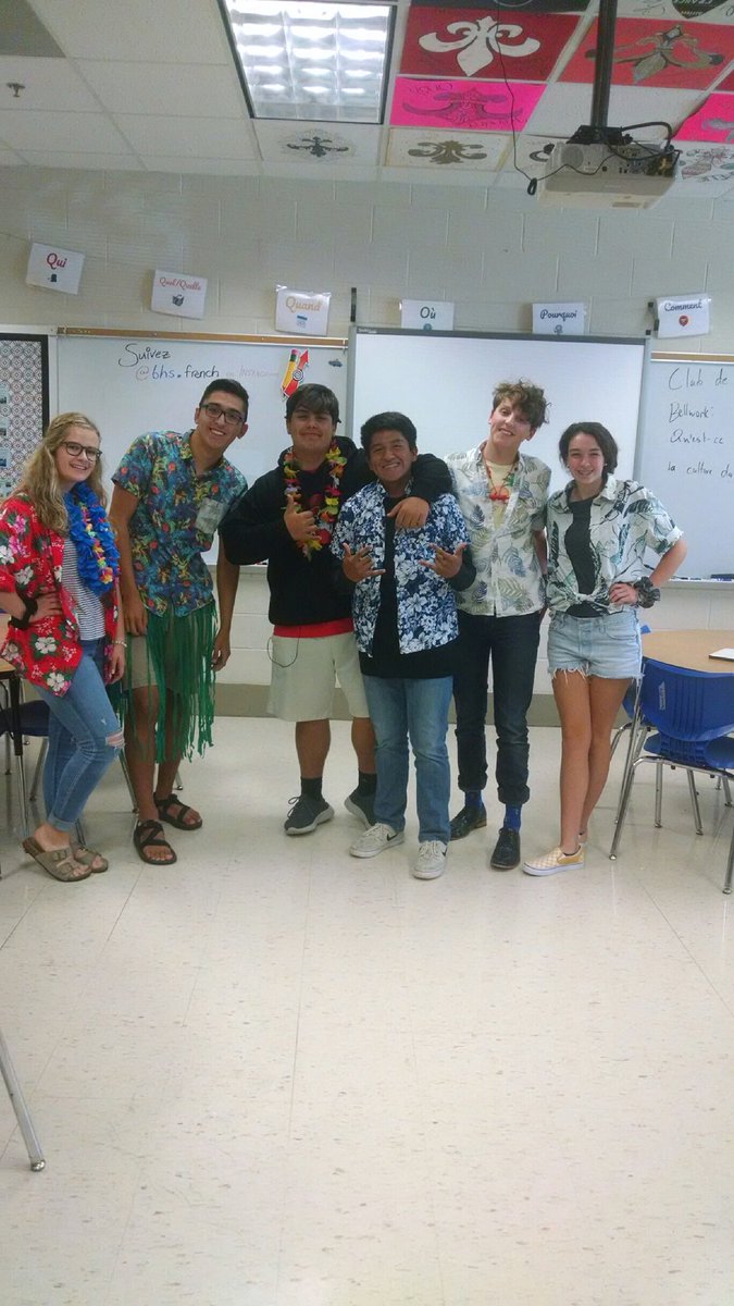 bransonhsstuco's tweet photo. Tropical Tuesday!!!🌺🌞🌈🌋
•
Tomorrow wear your best boots and plaid because we are headed OUT WEST! 🤠🐴
•
Post pictures of your spirit wear throughout HoCo week and tag @bransonhsstuco or use #bhsroadtovictory https://t.co/v4qgBXoQI4