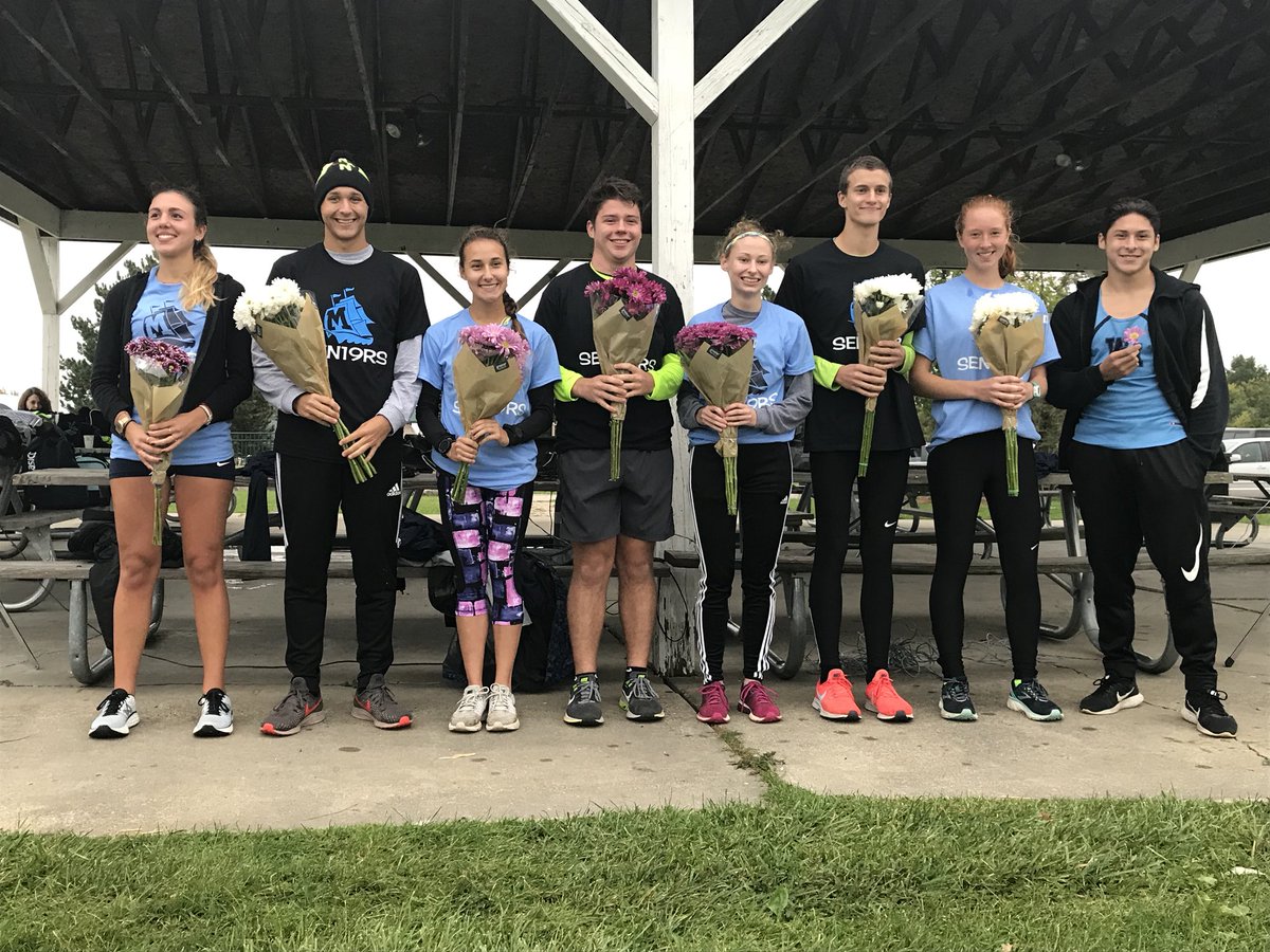 AmyMcNeil2281's tweet photo. Boys go 1-2-3 to defeat WLN and WK. Girls fall to WLN 28-31, but record a 1-point win over rival WK on senior night! #WMXC18 @WSDATHLETICS https://t.co/PqUbA3BIey