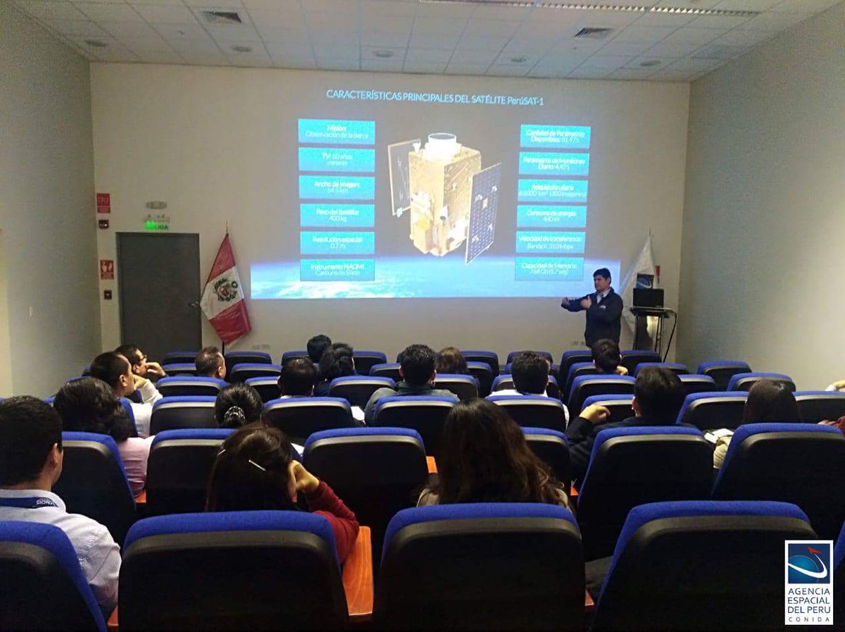 A_Espacial_Peru's tweet photo. La #AgenciaEspacialdelPerú recibió la visita de funcionarios de SUNAT quienes asistieron a las instalaciones del #CNOIS 1/2 https://t.co/KiTx7t6C61