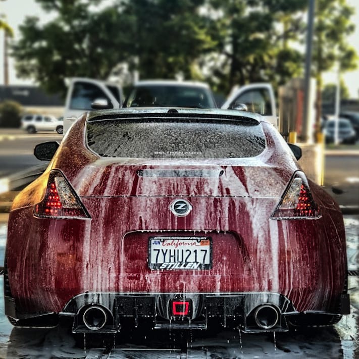 STILLEN's tweet photo. Tushy TueZday 🍑🔥😘🇺🇸😁👍💯
#tushytuesday #stillen #teamstillen
🚗: IG@bolted370z
#zociety #370zlife #notoriousvqs #actionclutch #varrstoens #stillen #go2customs #mishimoto #beltranautomotive #z34 #370z #nissan #aero https://t.co/v1aJ6JhImX