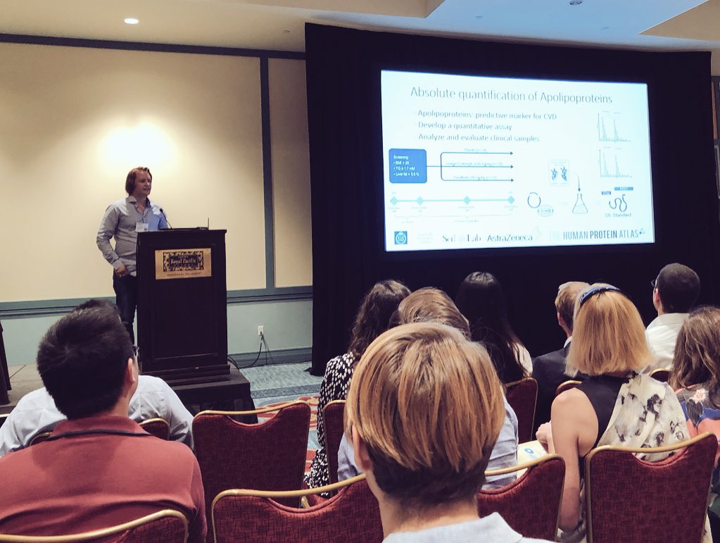 Andreas presenting our apolipoprotein study <a href="/hupo/">Wei Wu</a>