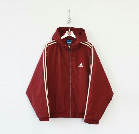 eorapeofunkofc1's tweet photo. Adidas vintage https://t.co/OkNXtuvaLW