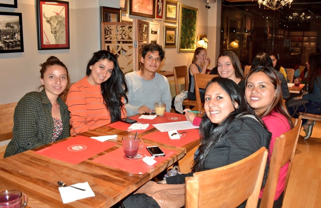 IstfqEc's tweet image. ¡ISTFQ Language Exchange Meeting! 🤓 Un encuentro para poner en práctica lo aprendido 📚 Conoce la fechas de los próximos meetings en nuestras redes sociales ¡No te lo pierdas! #IdiomasISTFQ #LanguageCenter