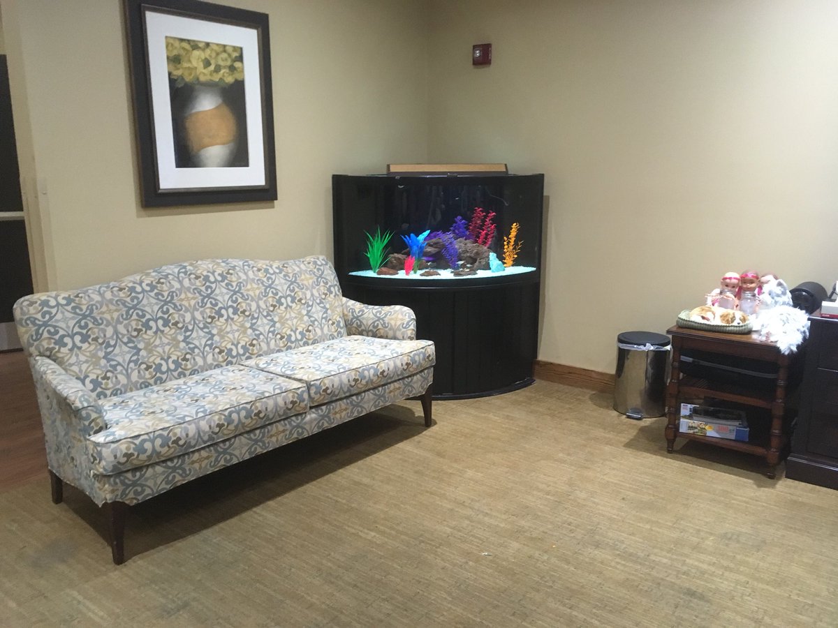 ArmcoAquatics's tweet photo. Got a new look upstairs at @plushmills!
______________
#armco #armcoaquatics #plushmills #seniorhome #fishtank #aquarium #freahwateraquarium #tank #aquariumservice #aquariumhobby #aquariummaintenance #service #technician https://t.co/r1R03EJ4qT