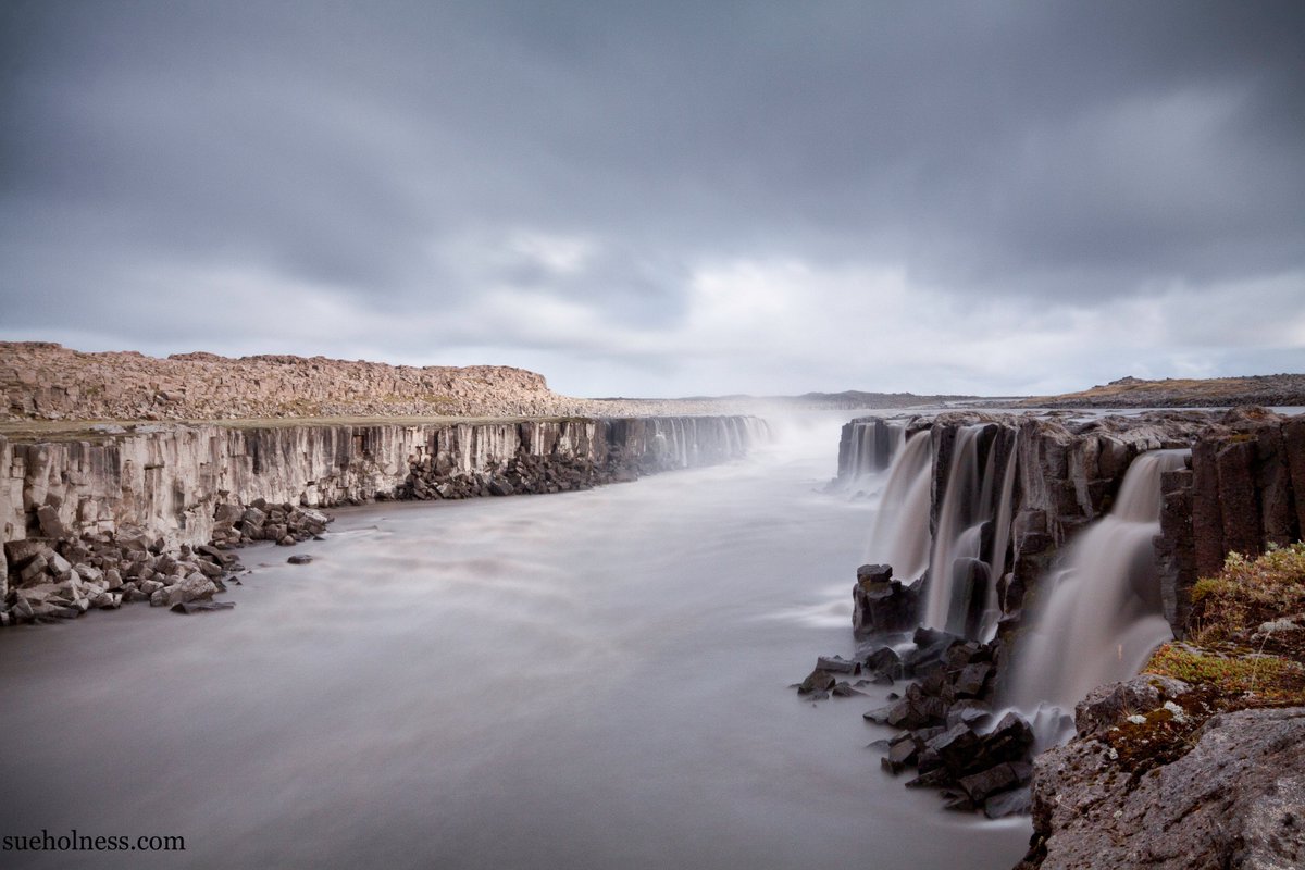 shsue's tweet photo. A quartet of archive-pluckings from #Iceland - the #Snaefellsness peninsula, #puffins at #Latrabjarg, #Landmannalaugar and #Selfoss. @YesIceland https://t.co/LcUsYR5PMW