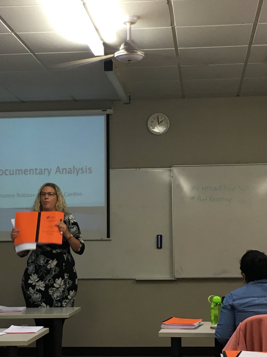 LynnPavihi's tweet photo. Educational Research Methods with the awesone Jo!! #documentaryanalysis #education #eMPOWERedNZ #ProfReading https://t.co/ygFY2f7C5Y