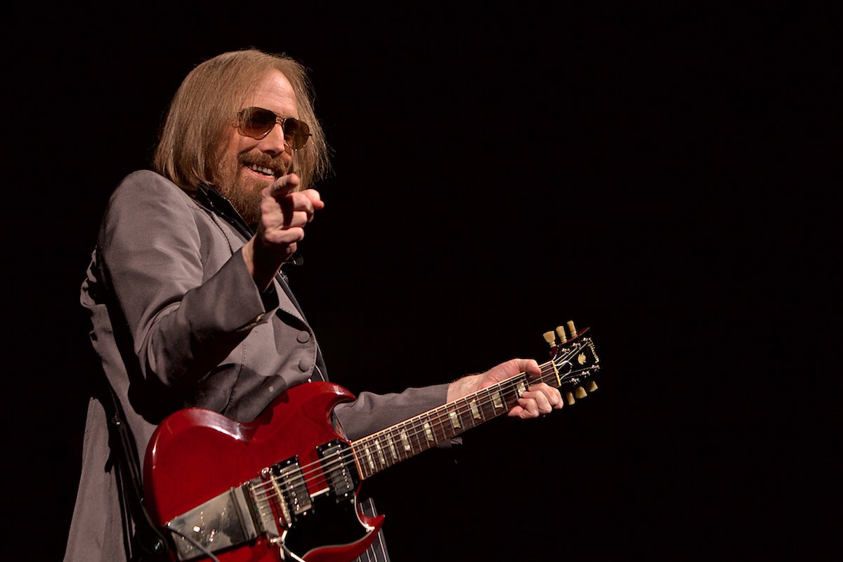 933WMMR's tweet photo. Today marks the first anniversary of Tom Petty’s passing. We miss him terribly, but his music continues to inspire fans all over the world.

(Photo by @derekbrad from Tom’s final show in our area.) https://t.co/MCOM1aXwZN