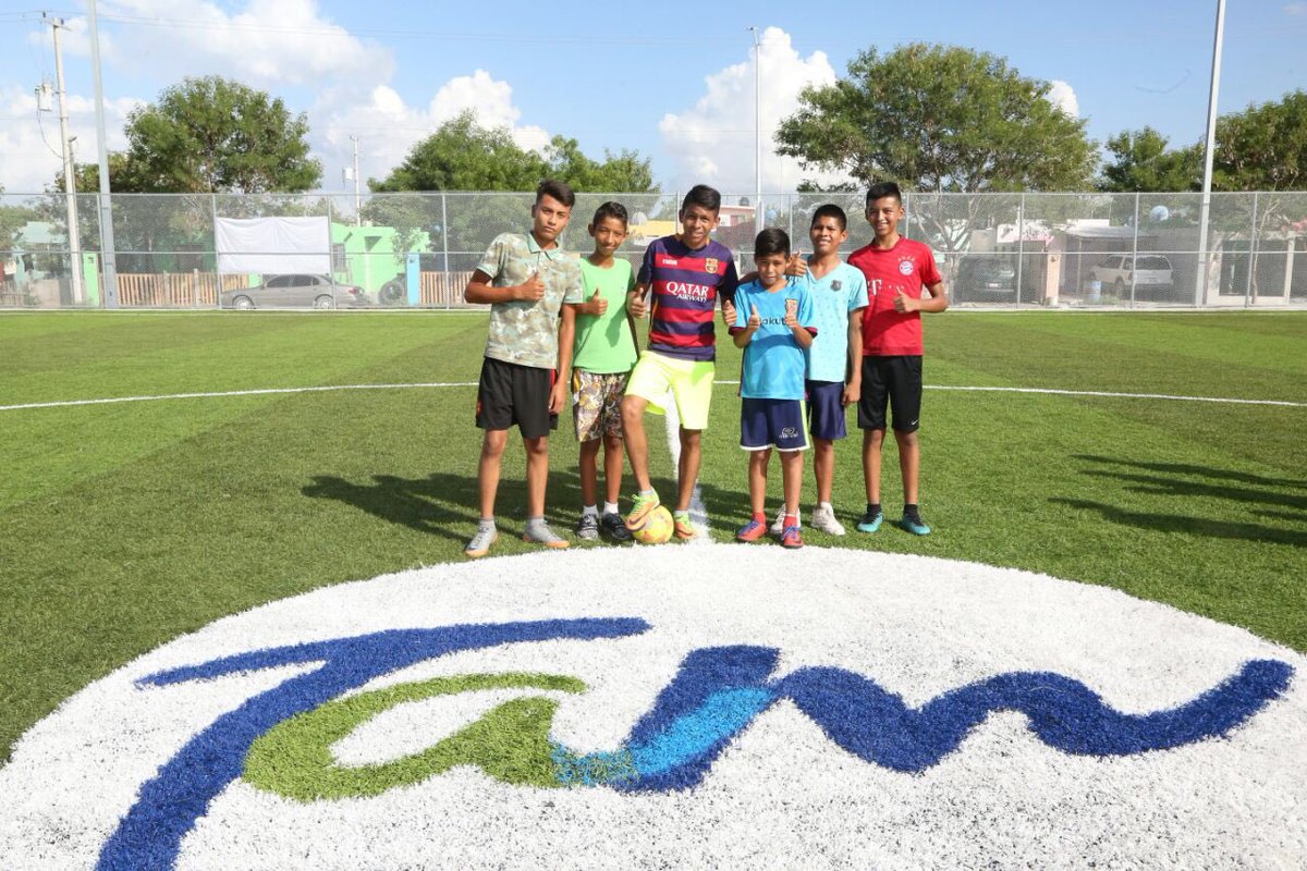 fgcabezadevaca's tweet photo. Como parte del Plan #UnidosPorReynosa, entregamos 9 espacios deportivos rehabilitados, localizados en colonias ubicadas en los sectores de atención de este programa. Más y mejores sitios para la recreación y el deporte de nuestr@s niñ@s y jóvenes. @gobtam #TiempoDeTodos https://t.co/nIxL5qidSb