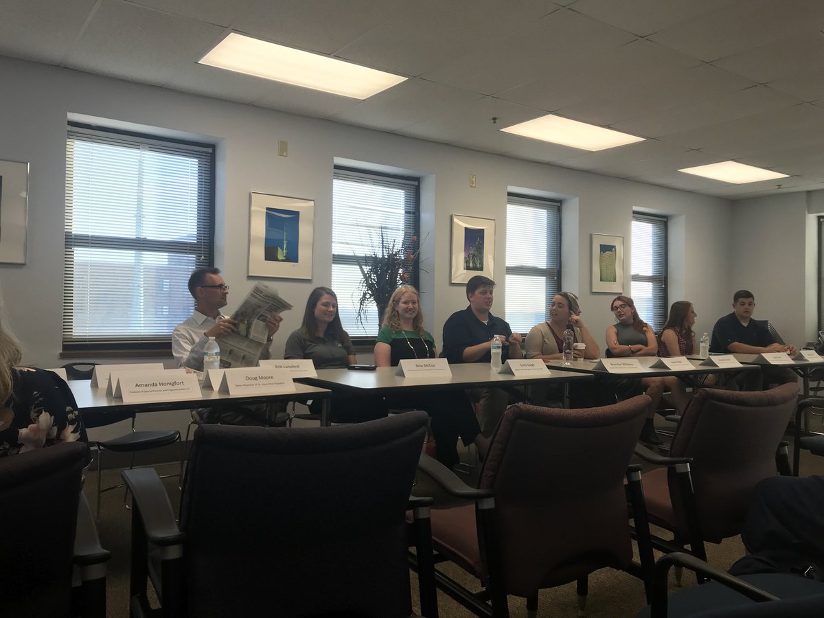 mlstaunch's tweet photo. At the networking session, smelling the unopened pizza and ready to meet some Journalism professionals #NewsEngagementDay #mpj2018 https://t.co/vMjwgnf7xd