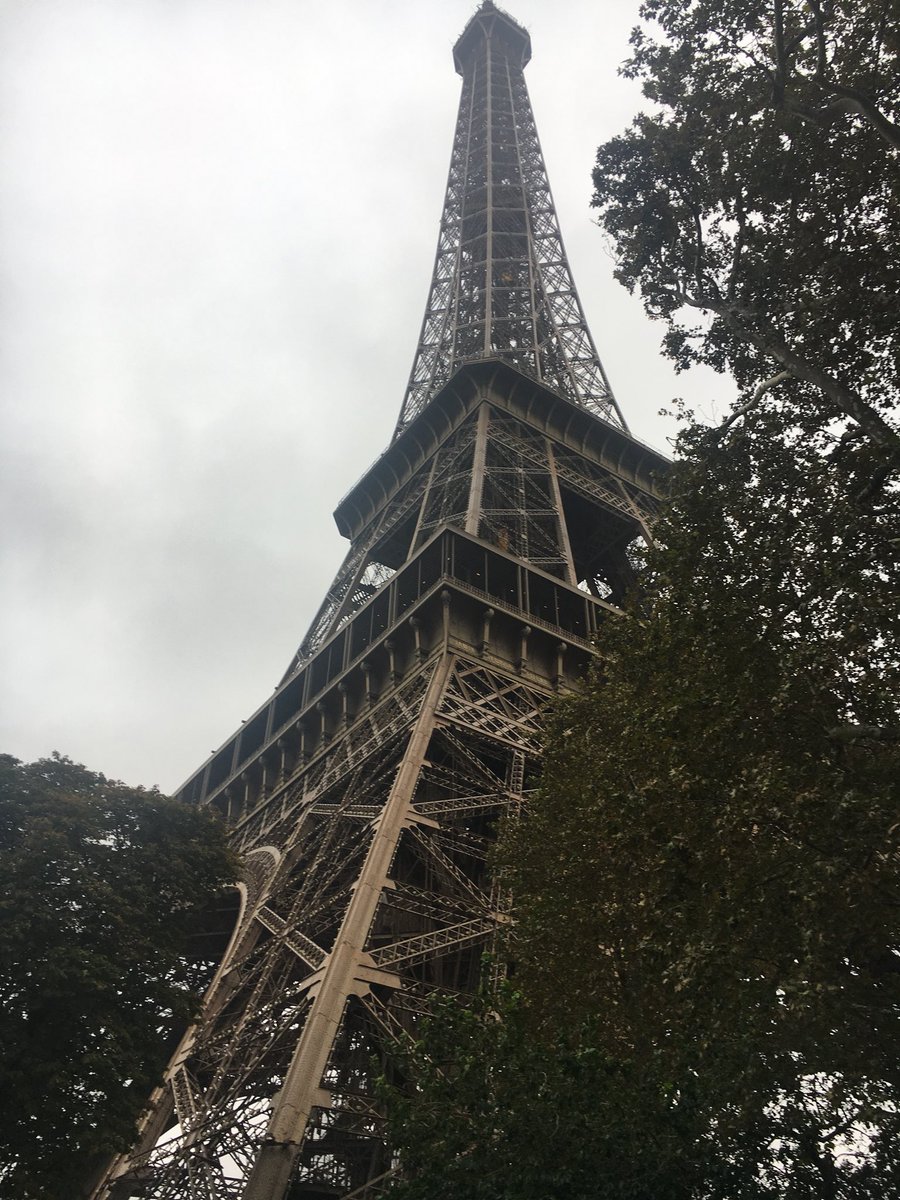 GregBarton23's tweet photo. Spent the afternoon at the Eiffel Tower #Paris https://t.co/TnsAUbALad