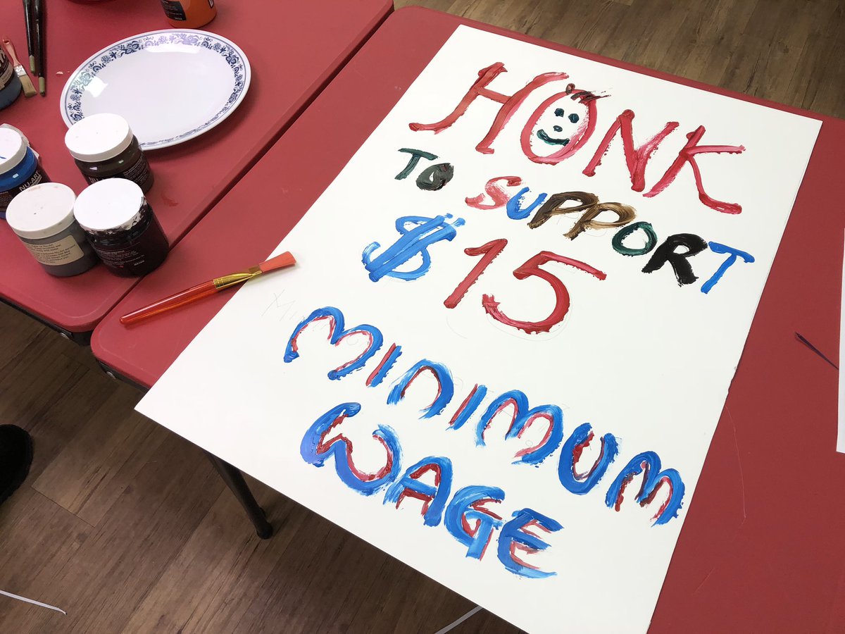 fairwagesnow's tweet photo. Thanks to our amazing volunteers making these signs for upcoming actions in support of #15andFairness #onpoli #cdnpoli #canlab #Bill148 We are the people! We’ll defend our hard won rights! All over #Ontario. Share if you agree!!! https://t.co/UO9ErWUw6H