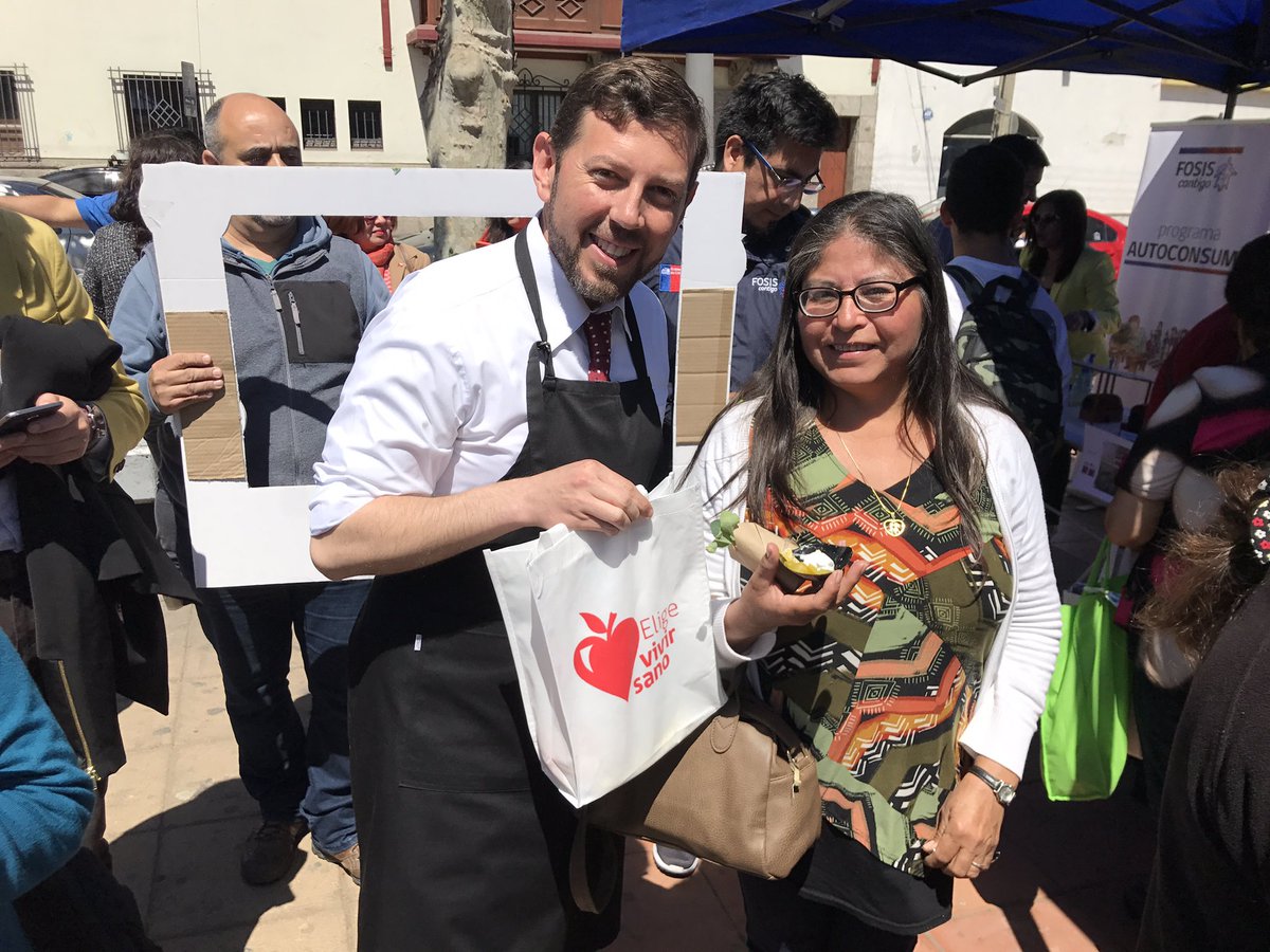 MDSCoquimbo's tweet photo. Compartimos la preparación de recetas ganadoras del concurso #AlimentosDeMiTierra del #ProgramaAutoconsumo #YoElijoVivirSano en #LaSerena https://t.co/WldmpVWyWt