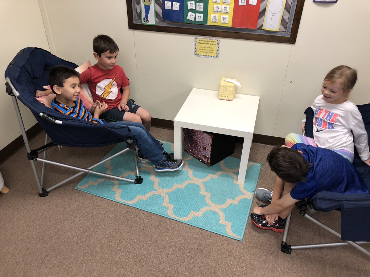 Grade two students learn about their classmates’ talents #MES <a href="/MiddleburyES/">Middlebury ES</a>