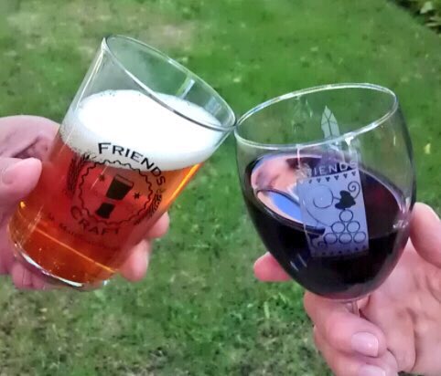 StMatthiasFOTC's tweet photo. Weekend plans?
Spend it with Friends!
https://t.co/Go1aLKITb0 https://t.co/ou3zvHYrYy