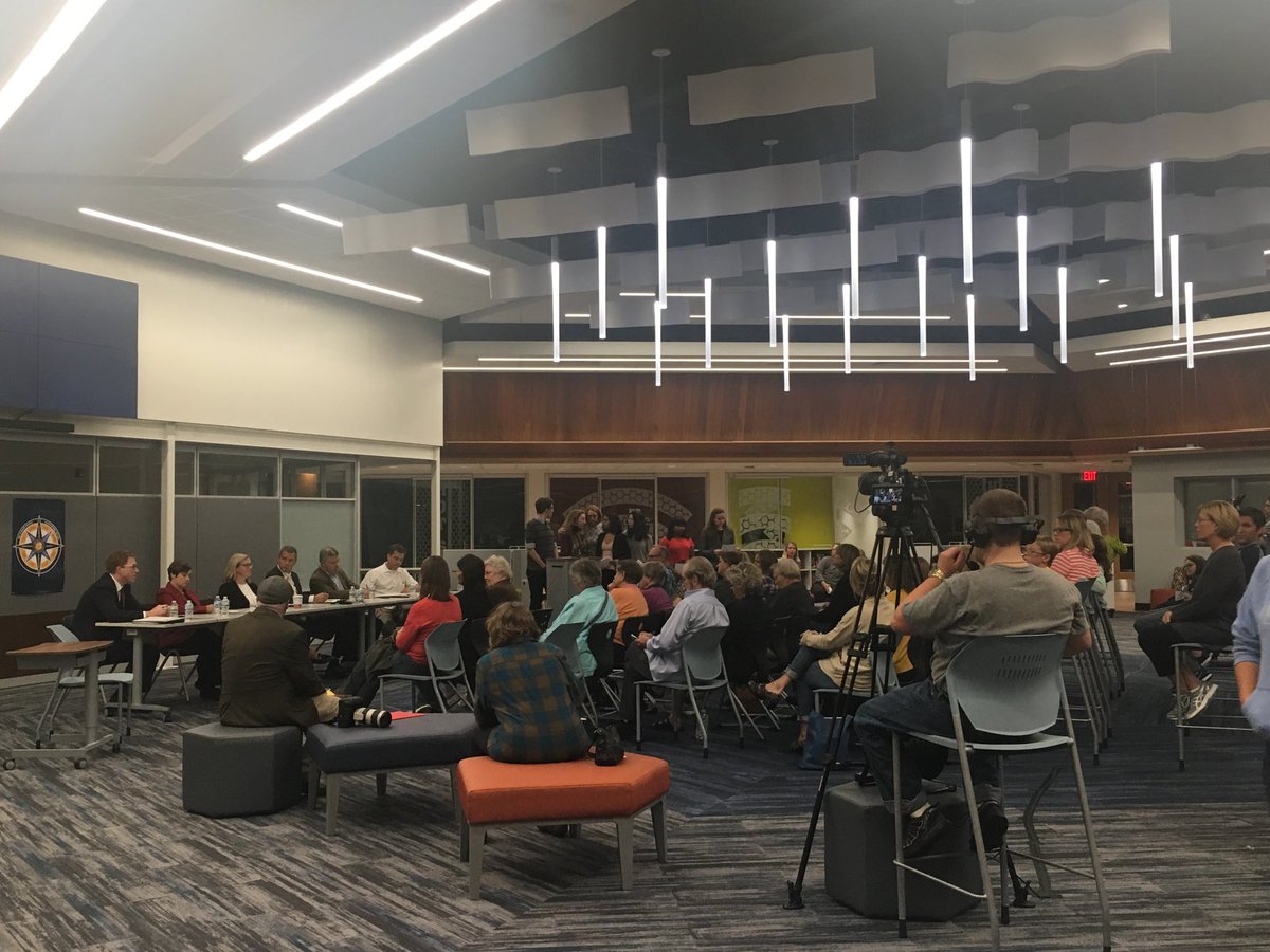Emily_Sickler's tweet photo. Full house here at the @SalineSchools BOE debate. What I ❤️ most is that students are running the debate and the tech #studentledfuturefocused https://t.co/sbi4uOT3he