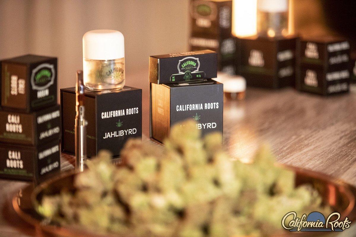 CaliRootsCanna's tweet photo. .@Calirootscanna is Clean, organic and laid back. Perfect for a #420Session 💨💨💨
Cultivated by: @jahlibyrd  #CaliRootsCannabis #Jahlibyrd https://t.co/8myPzZotOV