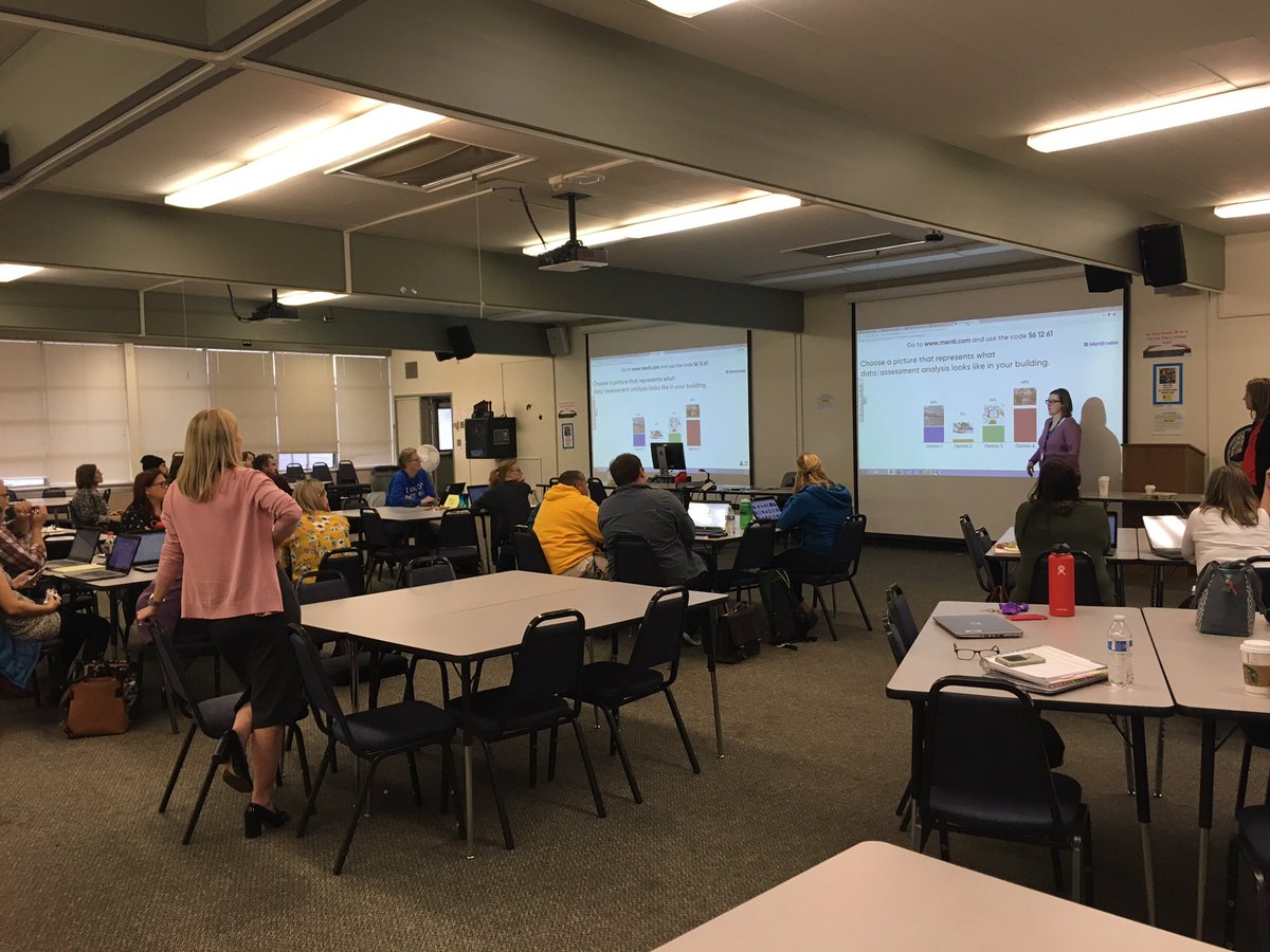 laprofefarias's tweet photo. @DARTtps empowering classroom teachers on data literacy to be teacher leaders in their building! @tacomaschools https://t.co/LwZIKev3Bi