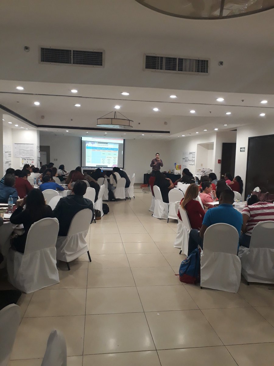 DavilaCoahuila's tweet photo. Continuamos en la comprensión  del Nuevo Modelo de Evaluación del @CONAFE_mx  durante la Segunda Fase de Formación de Figuras Educativas del Estado en la Cd. de Torreón, #Coahuila  porque  "Donde está el Conafe todas y todos aprendemos" @conafecoah @ETorresRivera1 https://t.co/MtXJXotfy7