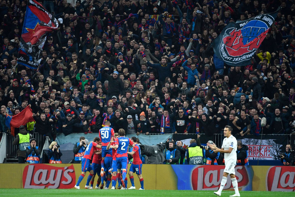 somoslamente's tweet photo. ¿EXTRAÑARÁN A ZIDANE Y A CRISTIANO RONALDO? 🤷♂️
CSKA Moscú 🇷🇺 gana 1-0 a Real Madrid 🇪🇸 con gol tempranero de Vlašić.
#ChampionsLeague #CSKARMA https://t.co/2LZ5hXoCur