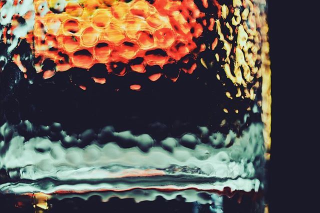 I hope you brought your dark spirits!
It’s time to get serious about Fall cocktails. What’s your current favorite!!?
#hammeredmixingglass #standardspoon #cocktails #halloween #mixingglass
📸: @shawnsaintmichael b.stsp.co/2Nf3M5i