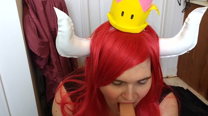 FREE vid! cock hungry Bowsette sucking a dildo by TGirlEvie https://t.co/DtW2GGvOfY Find it on #ManyVids<a href="/tag/manyvids"class="tags"><span>#manyvids</span></a>