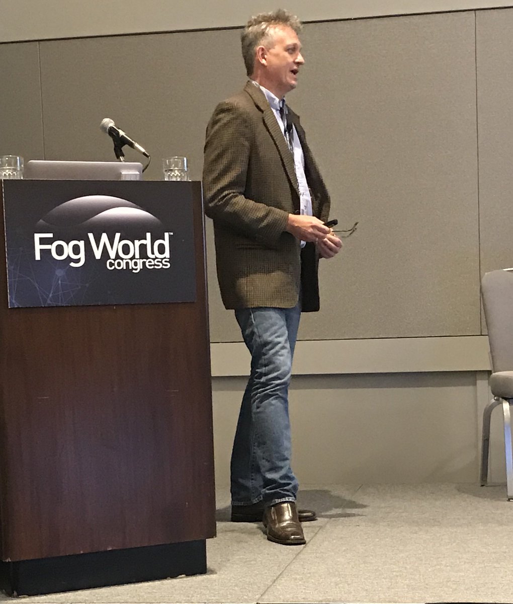 Rumblenow1's tweet photo. RUMBLE's Perry Lea at #FogWorldCongress2018 says every 5 years a major event happens that continues to increase the need for capacity. But the growth rate is tapering off, from 50% year over year to 20% growth. #IoT #edgecomputing https://t.co/6al7KOoWj0