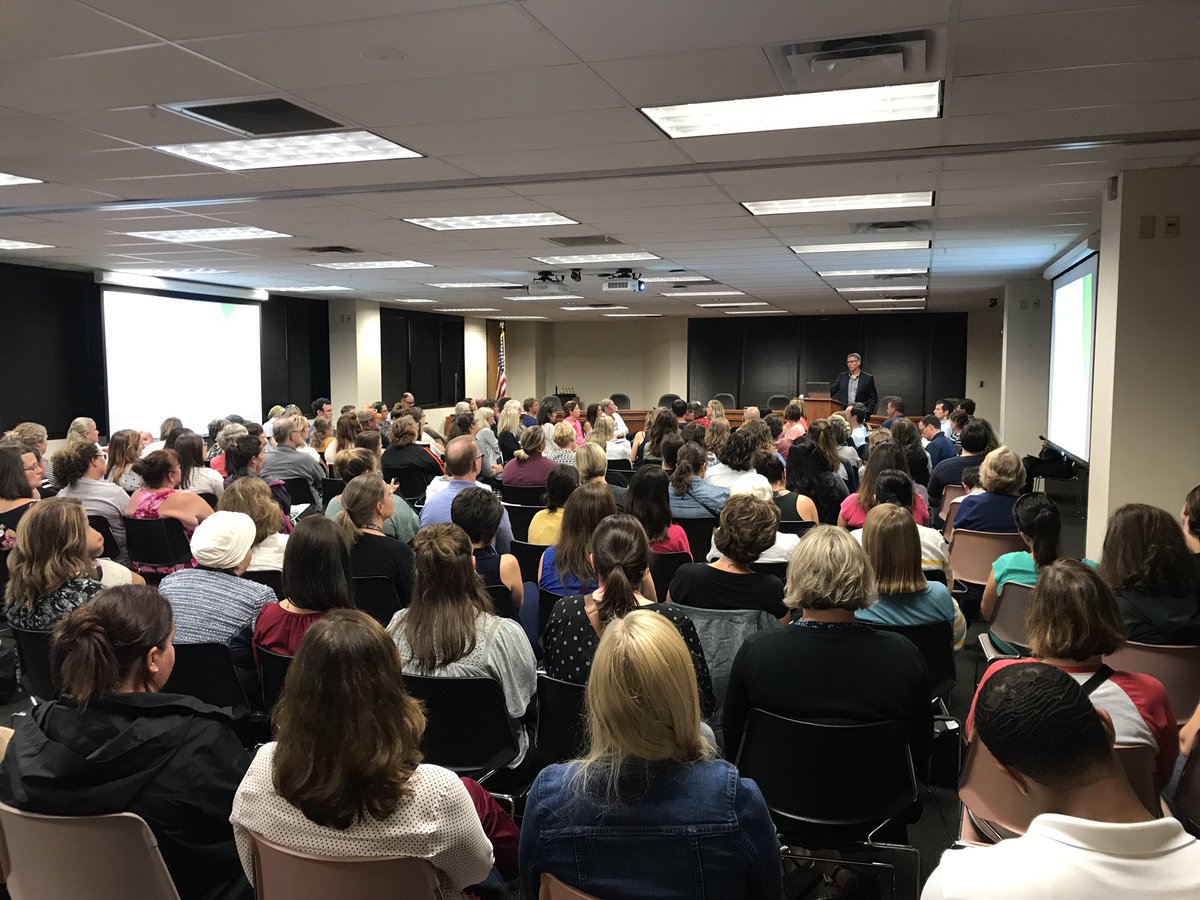 Full house tonight to hear neuropsychologist and <a href="/wcsdistrict/">Worthington Schools</a> parent Dr. Steven Guy talk about Dyslexia and Language Disorders. Thanks to our Worthington Dyslexia Educational Partnership #ItsWorthIt