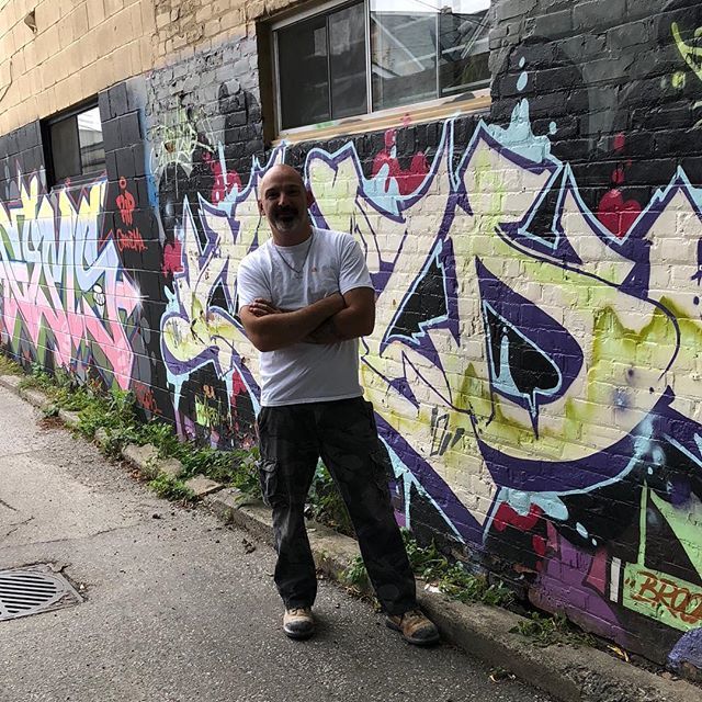 ContegraInc's tweet image. Took a little break to appreciate the street art in #Toronto #The6ix #TheSix #Contractor #ContractorsOfInsta #Reno #Renovation #Graffiti #Art ift.tt/2Othp5E