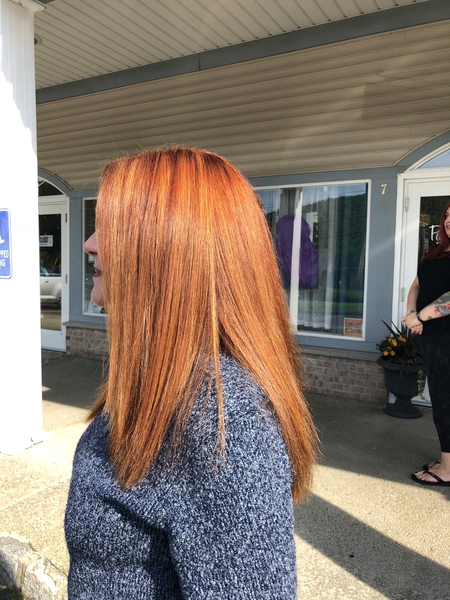 HairmanStephe's tweet image. Class model Joanne with dimensional copper color using Itely Hairfashion’s Aquarely and Advanced Contrast. #itelyhairfashionusa #shine #predictableresults