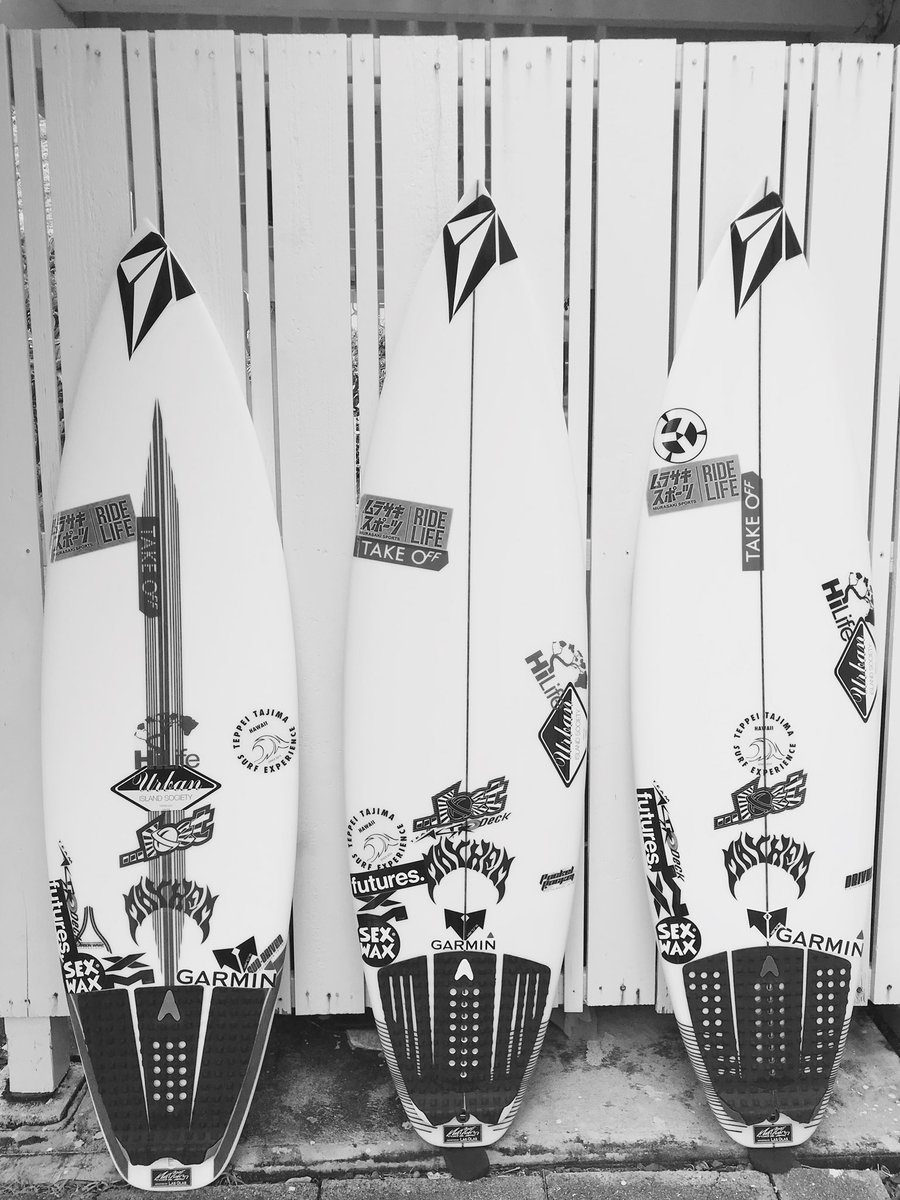 TeppeiTajima's tweet photo. L-R
SubDriver 5’8”🔪
Pocket Rocket 5’9”🔪
Driver 5’9”🔪
Thank you @murasakisports_official
#murasakisports #ムラサキスポーツ #ridelifesurf #lostsurfboards #lostsurfboardsjapan #ttse_hi #hilife #urbanislandsociety #astrodeck #xmleash #sexwax #vertra #garmin https://t.co/lmXngTNHU7