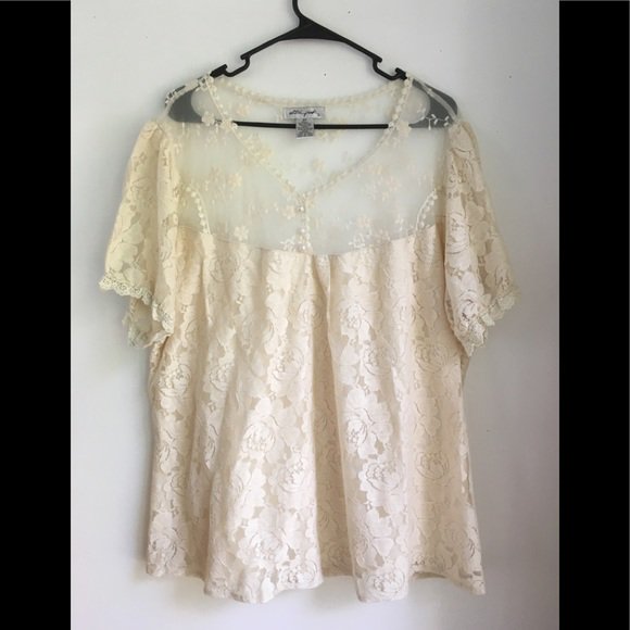 aflmail's tweet photo. So good I had to share! Check out all the items I'm loving on @Poshmarkapp from @amyreyfashions #poshmark #fashion #style #shopmycloset #ultrapink: https://t.co/lvGJommrHM https://t.co/fCfiaojDHy