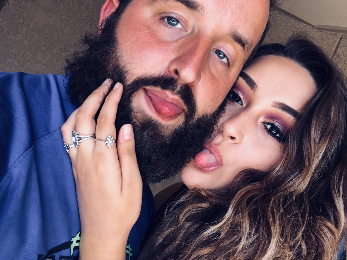tabithamarcelle's tweet photo. I love being in love with my best friend https://t.co/mfDCIjLzvj