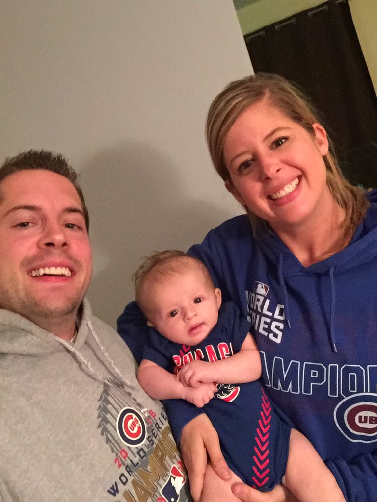 JuleeNichole's tweet photo. @Cubs we are in! Ready to root for a huge win! ❤️⚾️💙  #EverybodyIn https://t.co/8zNiI3Znhm